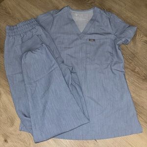 Heather blue figs scrub set